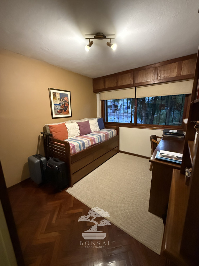Casa ID.532 - Venta Casa 3 dormitorios + Escritorio 4 Baños Parque Batlle Montevideo B