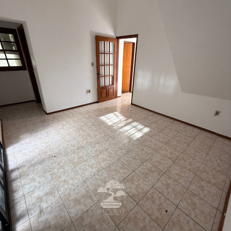 Casa ID.679 - Alquiler Casa PH, 2 Dormitorios 2 Baños, Parque Rodo, Montevideo R