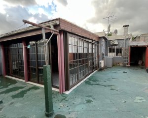 Venta Casa 2 dormitorios + Apartamento Villa Española Montevideo C