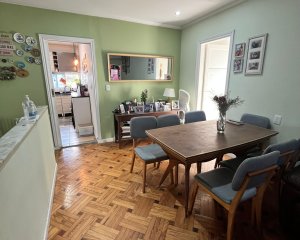 Venta Padrón único 2 Casas y 5 Apartamentos con renta 7% La Blanqueada Montevideo V