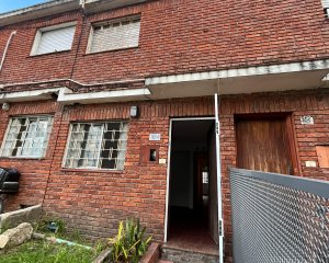 Venta Casa Duplex 2 Dormitorios Unión Montevideo V