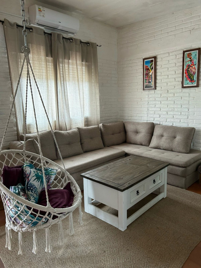 Venta Casa 2 Dormitorios con cochera barrio IC13 Paysandu lr