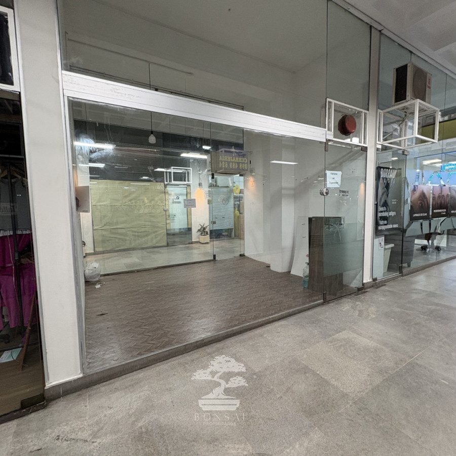 Local Comercial ID.866 - Alquiler Local Comercial Centro Montevideo Ev