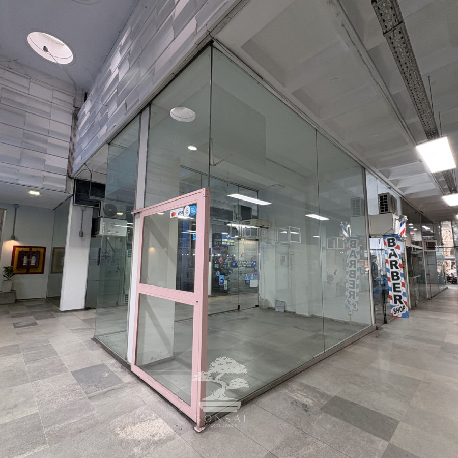Local Comercial ID.1180 - Alquiler Local Comercial con GC Centro Montevideo E