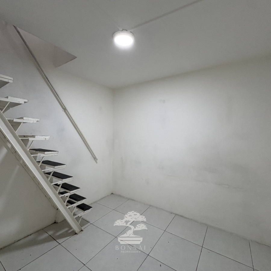 Local Comercial ID.907 - Alquiler Local Comercial Galería Centro Montevideo E