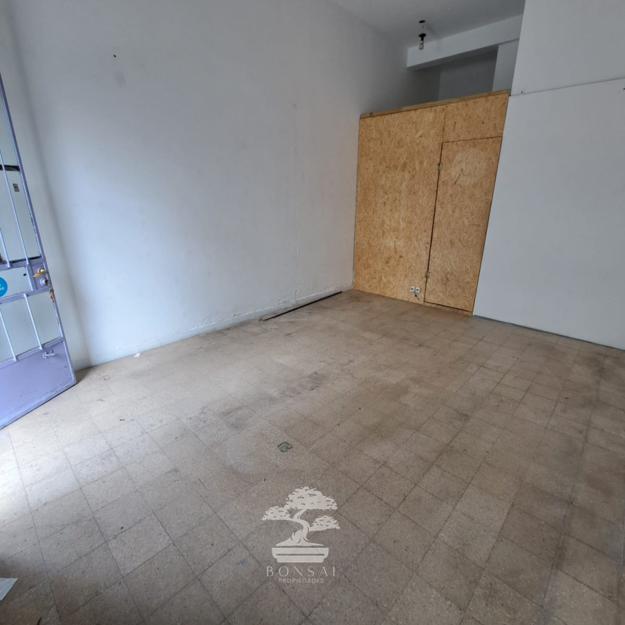 Local Comercial ID.282 - Alquiler Local Comercial Centro Montevideo B