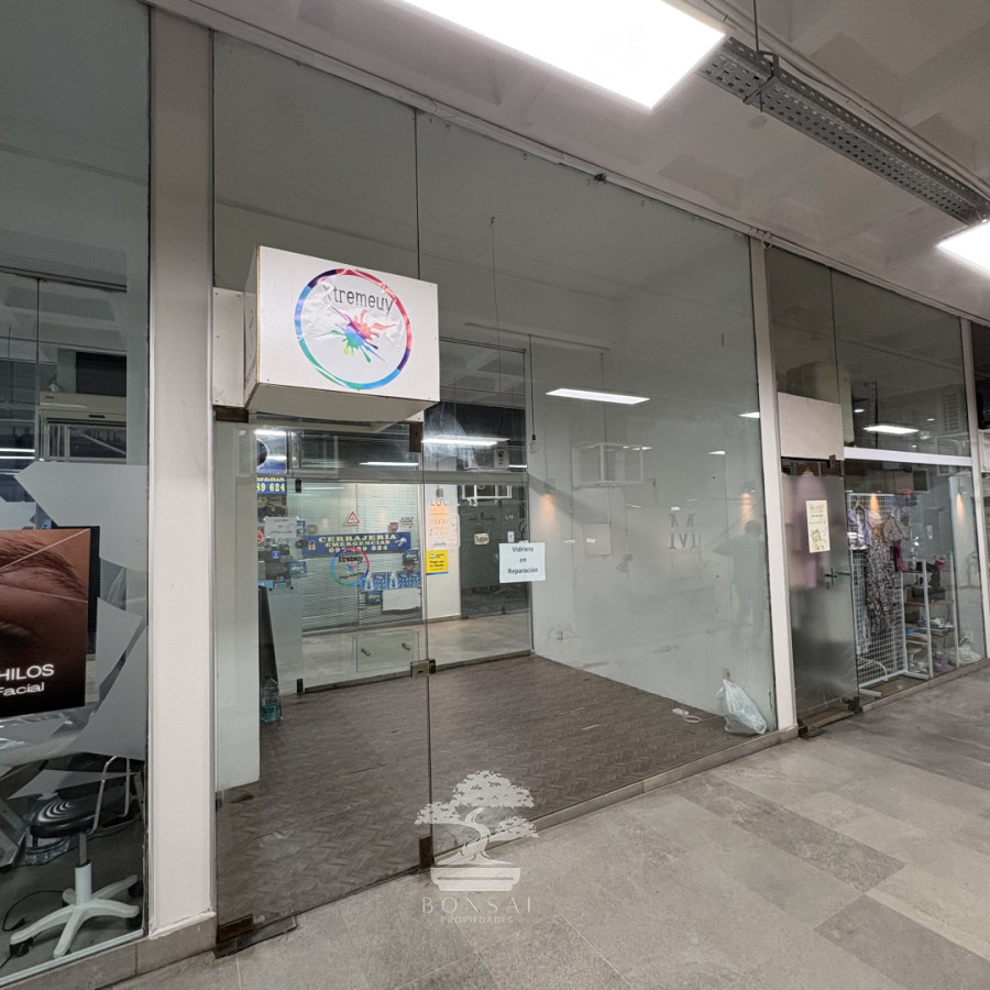Local Comercial ID.866 - Alquiler Local Comercial Centro Montevideo Ev