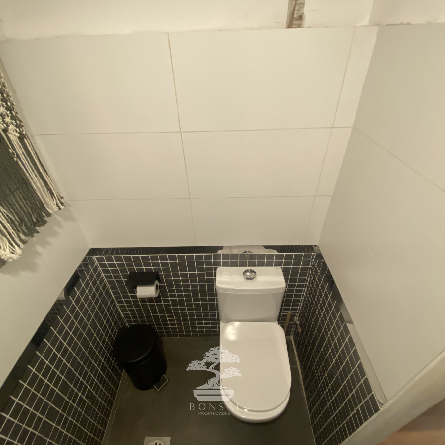 Local Comercial ID.546 - Venta De Llave Cafetería Totalmente Equipada Aguada Montevideo F 