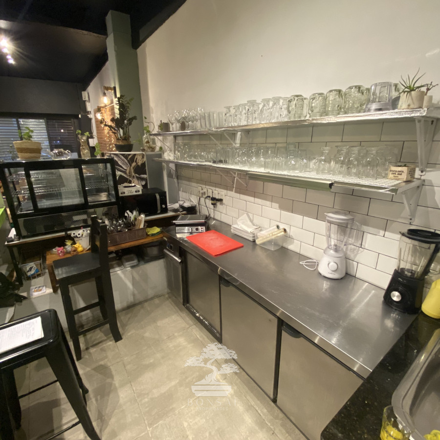 Local Comercial ID.546 - Venta De Llave Cafetería Totalmente Equipada Aguada Montevideo F 