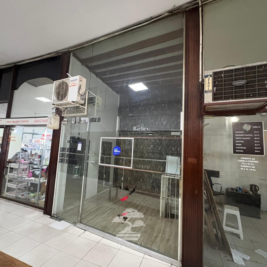 Local Comercial ID.907 - Alquiler Local Comercial Galería Centro Montevideo E