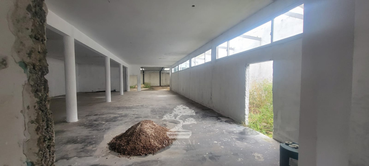 Local Comercial ID.1026 - Alquiler Local Comercial Ituzaingó Montevideo E
