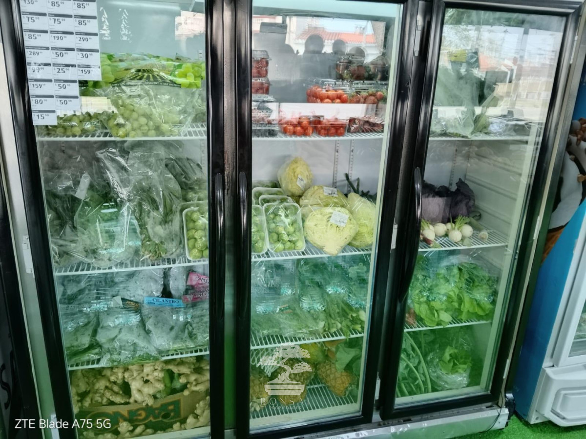 Local Comercial ID.880 - Venta Autoservice - Verdulería Buceo Montevideo. S