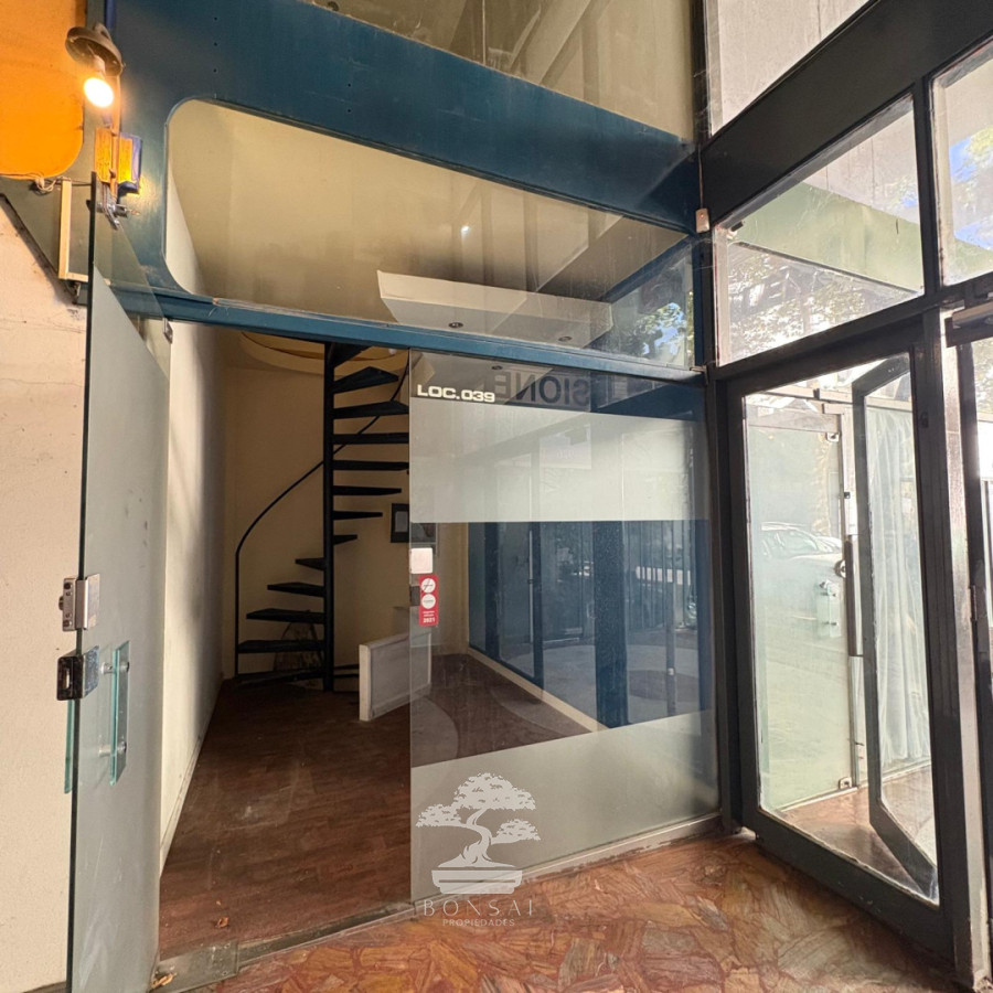 Local Comercial ID.906 - Alquiler Local Comercial Galería Centro Montevideo E