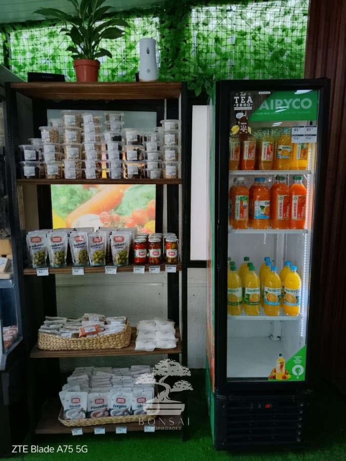 Local Comercial ID.880 - Venta Autoservice - Verdulería Buceo Montevideo. S