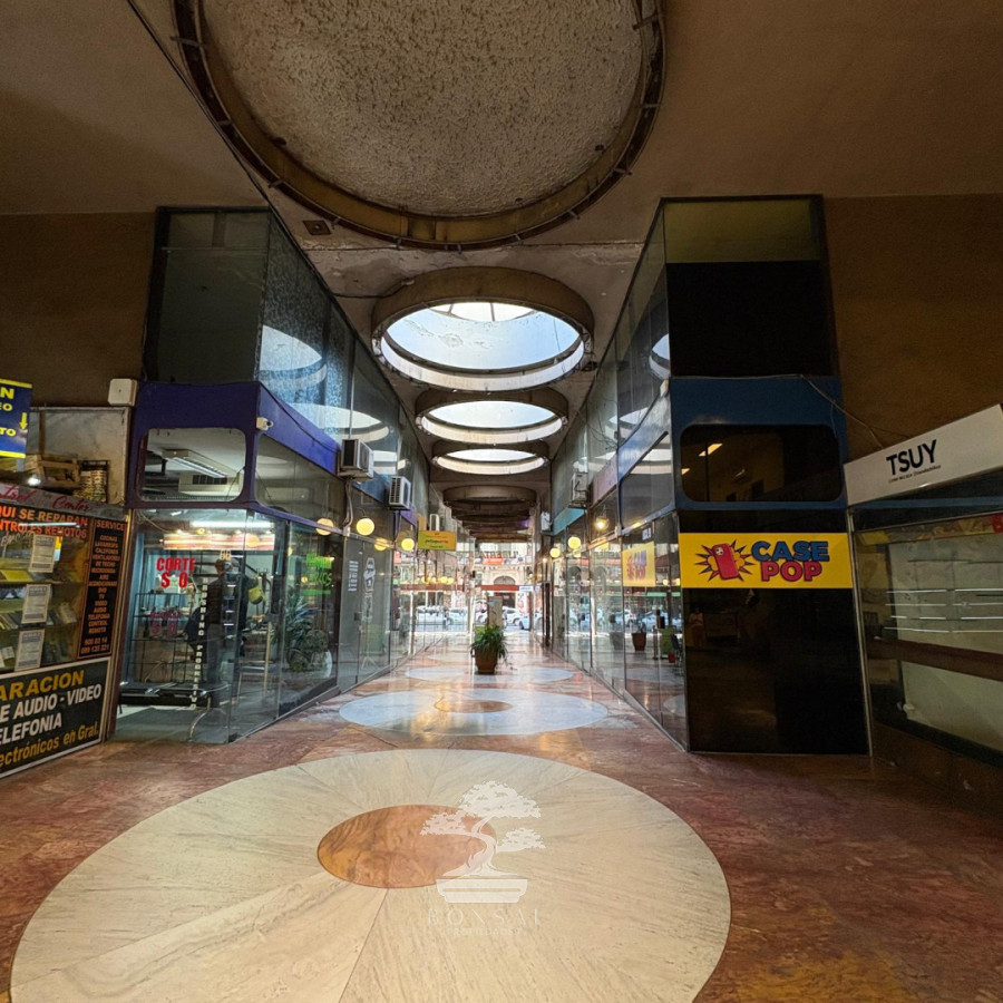 Local Comercial ID.906 - Alquiler Local Comercial Galería Centro Montevideo E