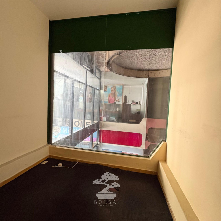 Local Comercial ID.906 - Alquiler Local Comercial Galería Centro Montevideo E