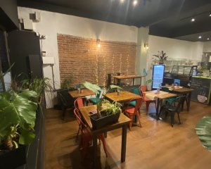 Venta De Llave Cafetería Totalmente Equipada Aguada Montevideo F