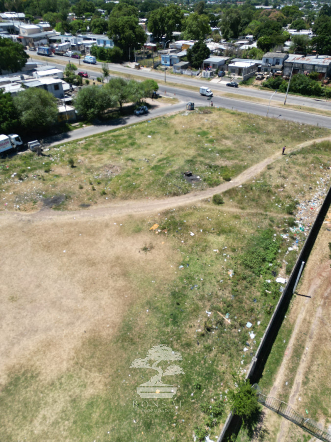 Terreno ID.1065 - Venta Terreno sobre esquina 1500m2 Colón Montevideo C