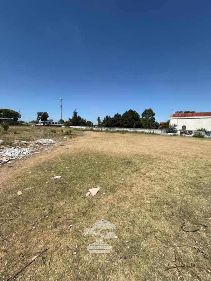 Terreno ID.1065 - Venta Terreno sobre esquina 1500m2 Colón Montevideo C