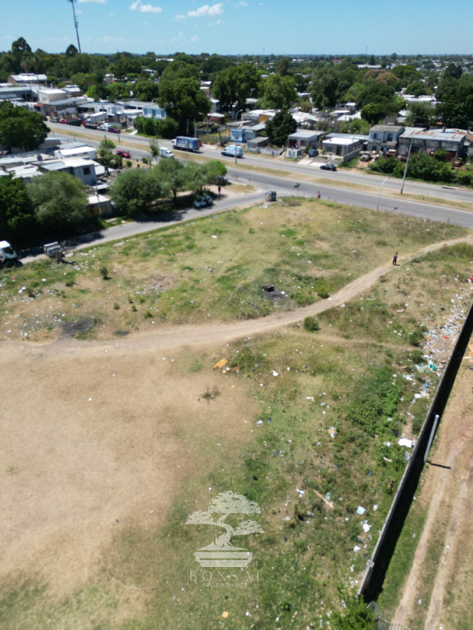 Terreno ID.1065 - Venta Terreno sobre esquina 1500m2 Colón Montevideo C