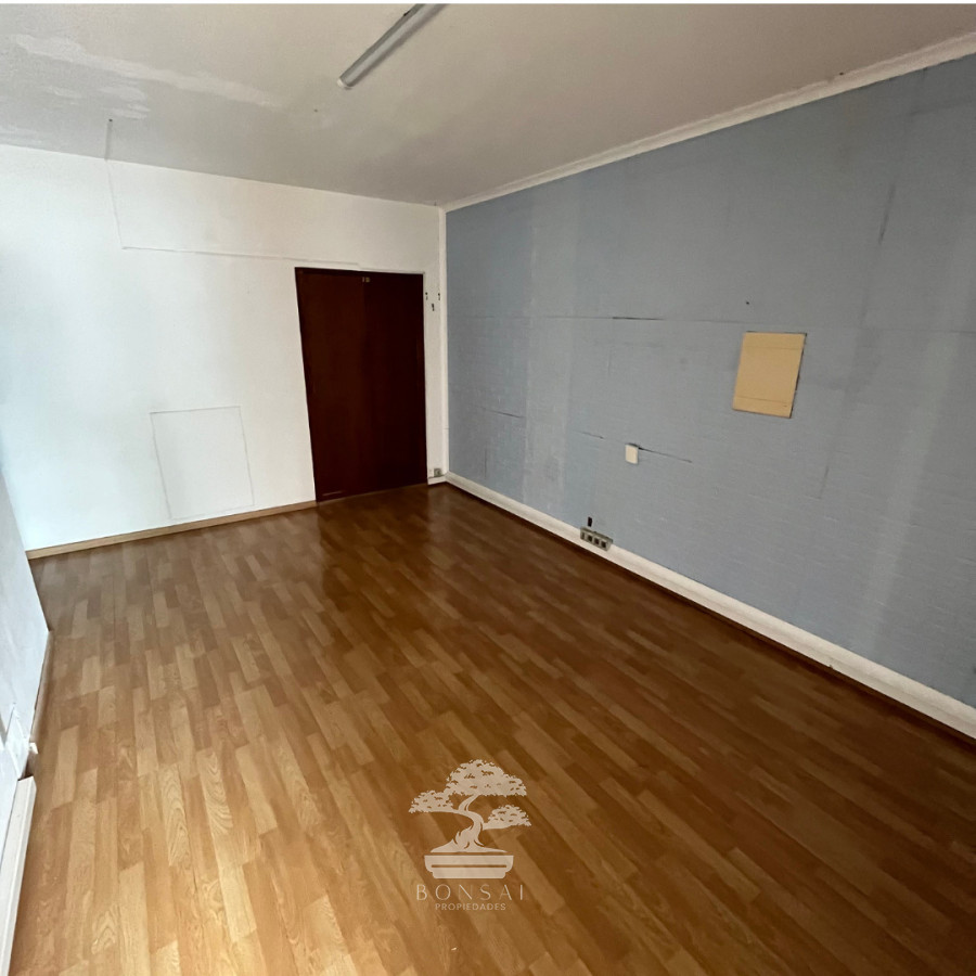 Oficina ID.895 - Alquiler Oficina o Consultorio Centro Montevideo N