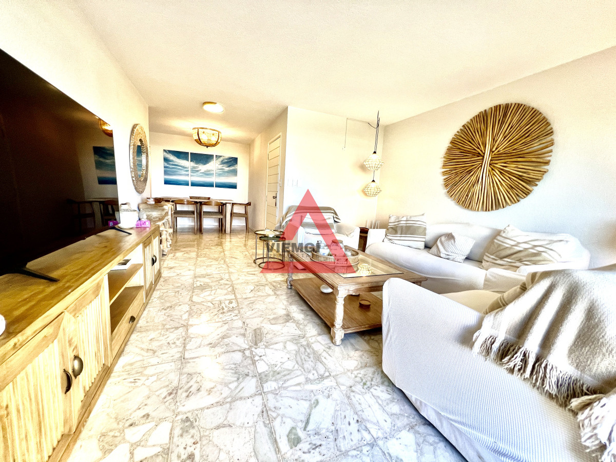 Apartamento ID.166 - Apartamento de 3 Dormitorios 