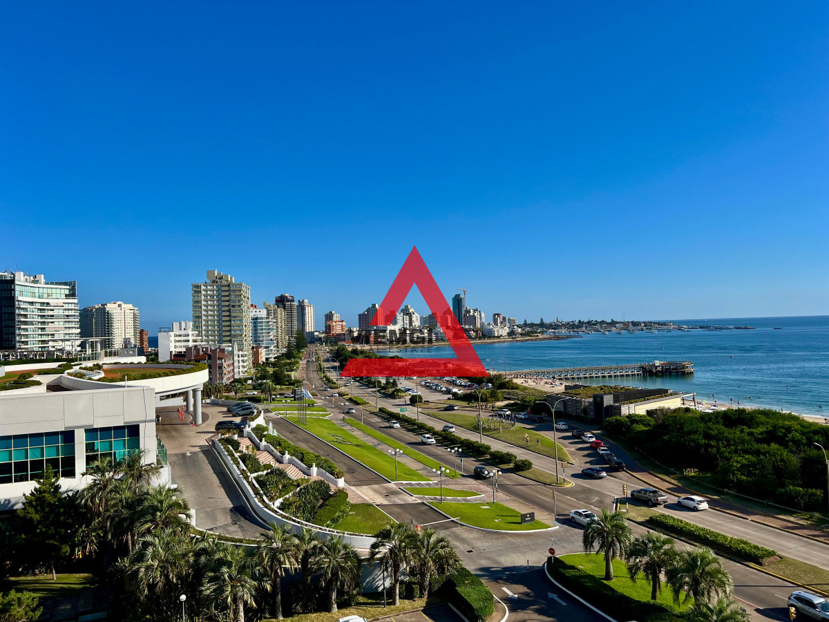 Apartamento ID.31 - Apartamento 3 Dormitorios y Servicio – Millenium Tower, Playa Mansa