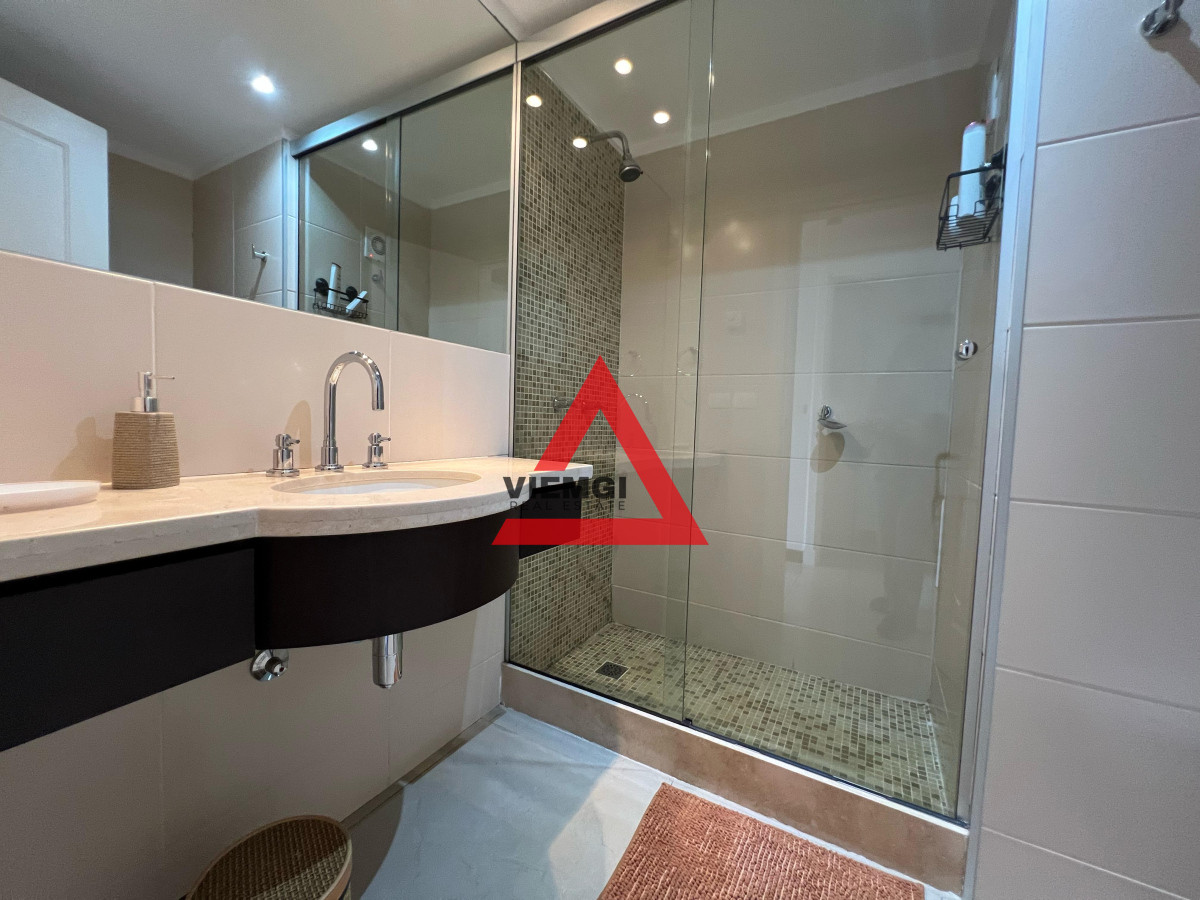 Apartamento ID.29 - Apartamento 3 dormitorios y servicio frente al mar – Playa Brava-Torre Lobos, Punta del Este