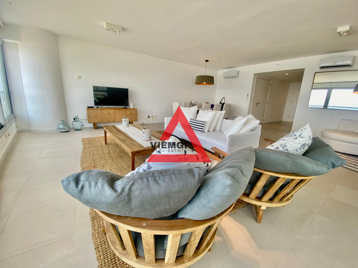 Apartamento ID.36 - APARTAMENTO 3 dormitorios y servicio 