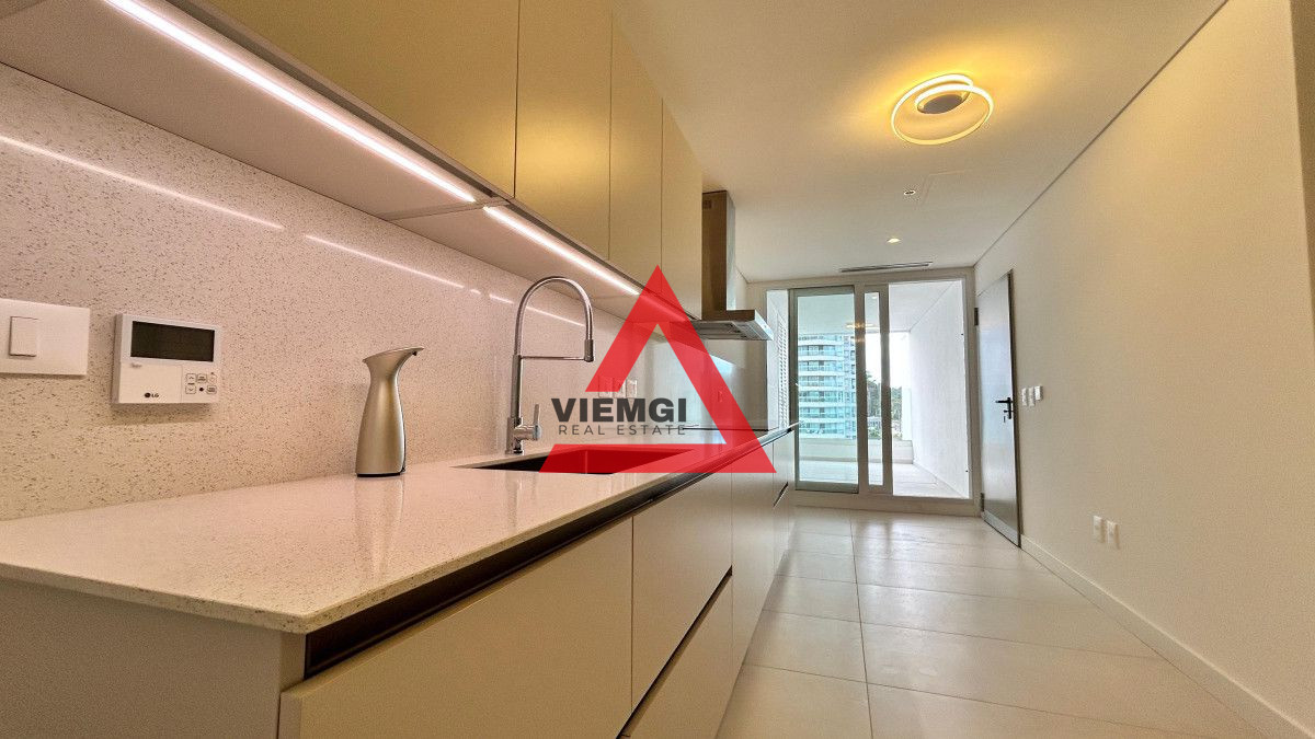 Apartamento ID.53 - Departamento en Playa Brava con Vista al Mar – 3 Dormitorios en Le Parc IV