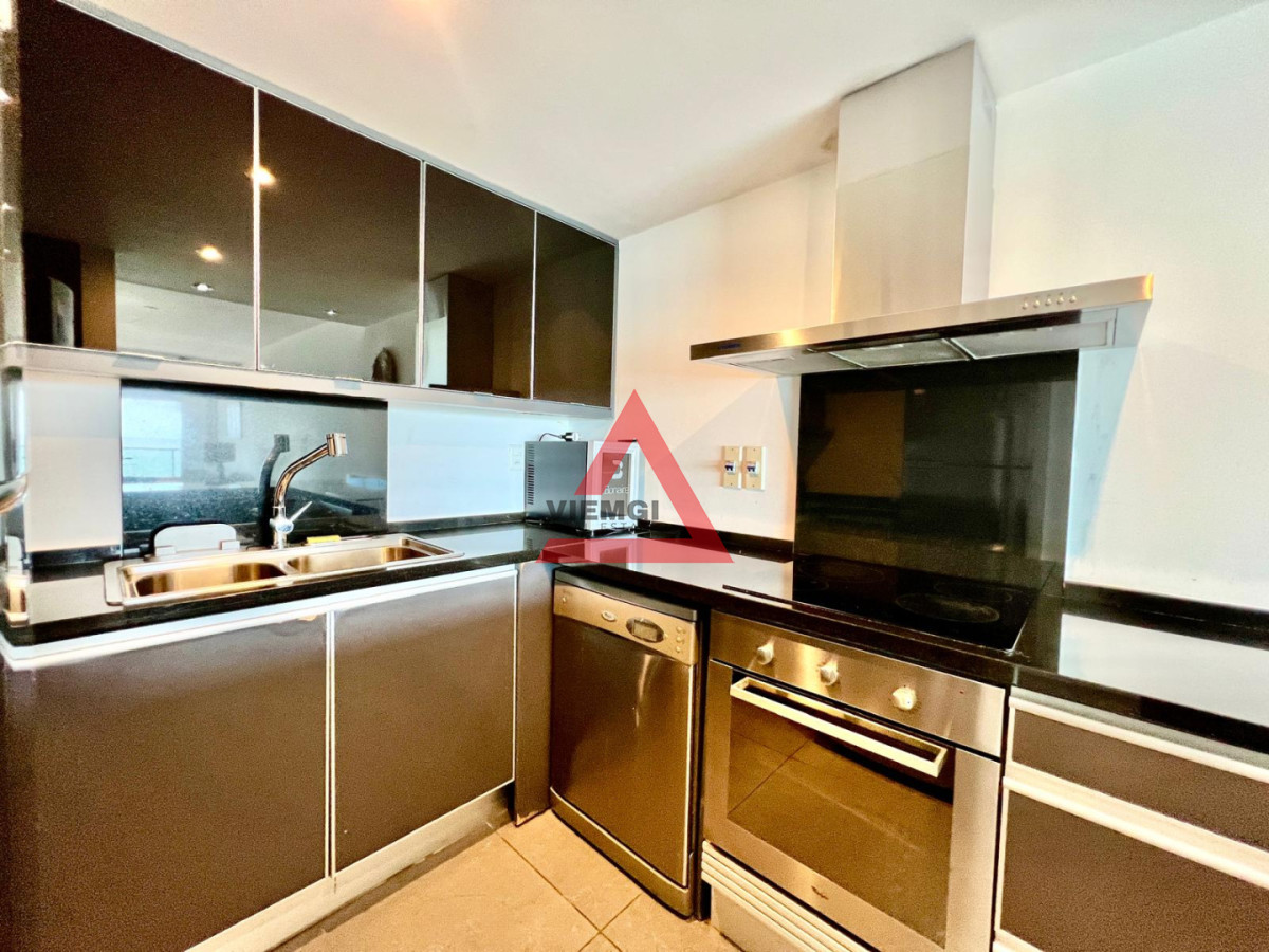 Apartamento ID.252 - Apartamento 3 dormitorios Frente al Mar ,  Península, Punta del Este