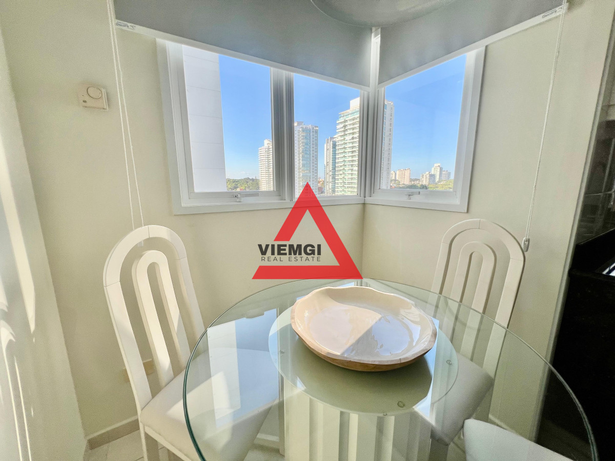 Apartamento ID.31 - Apartamento 3 Dormitorios y Servicio – Millenium Tower, Playa Mansa