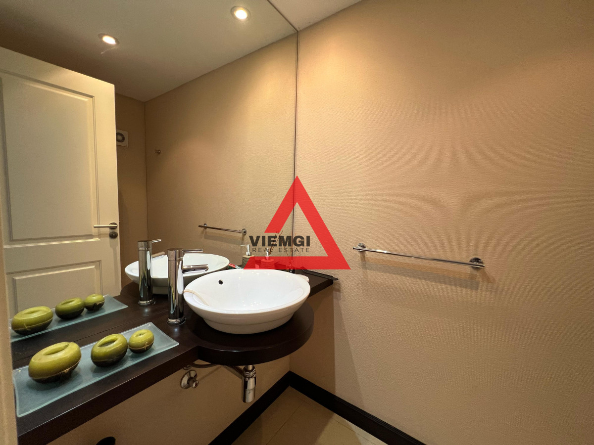 Apartamento ID.29 - Apartamento 3 dormitorios y servicio frente al mar – Playa Brava-Torre Lobos, Punta del Este