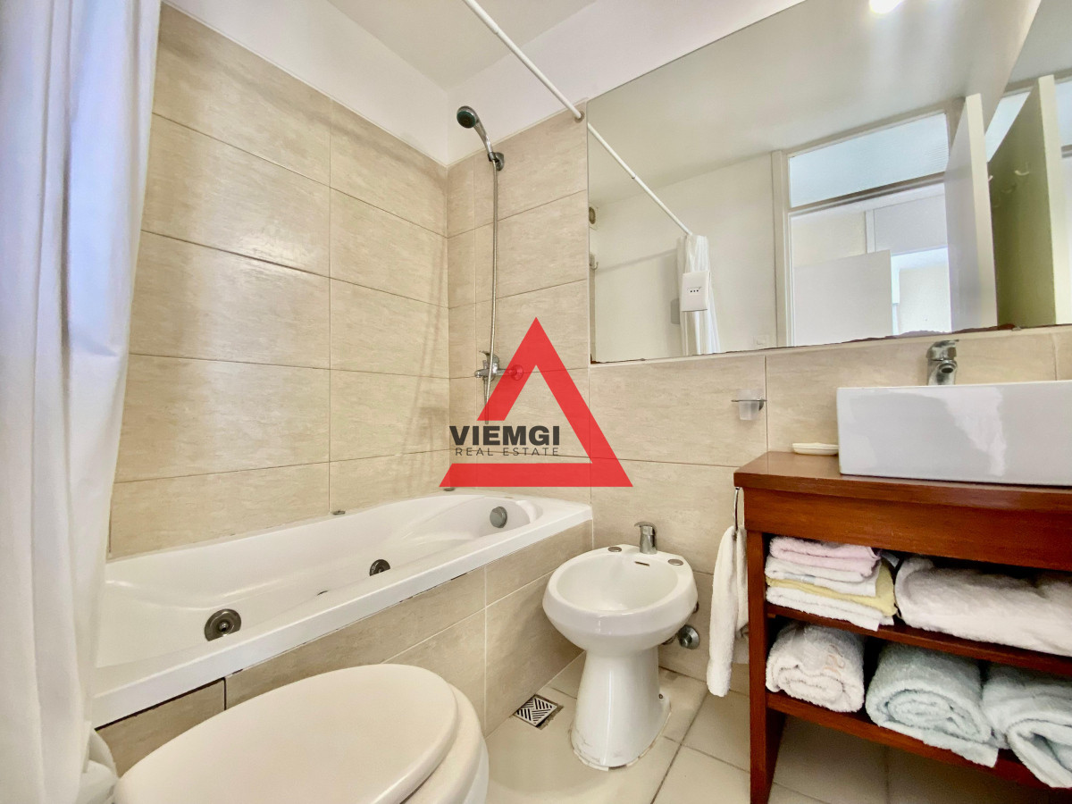 Apartamento ID.35 - Apartamento de 2 Dormitorios en Centro de Punta del Este