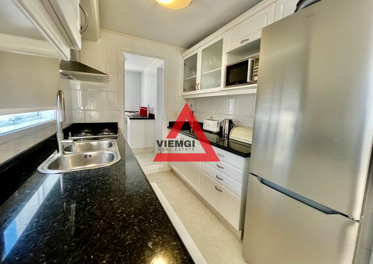 Apartamento ID.31 - Apartamento 3 Dormitorios y Servicio – Millenium Tower, Playa Mansa