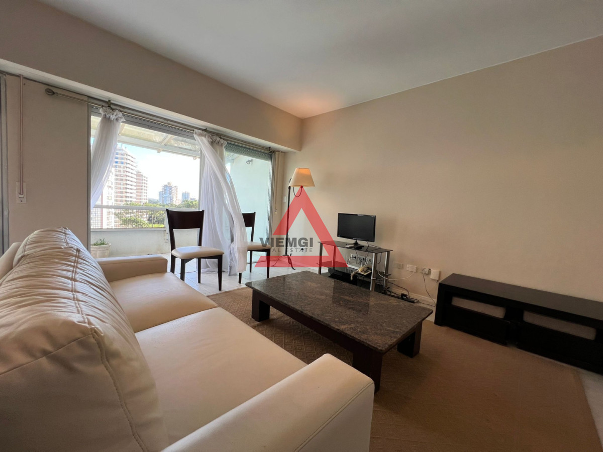 Apartamento ID.267 - Apartamento en Venta Piso Alto de 2 dormitorios en Roosevelt 