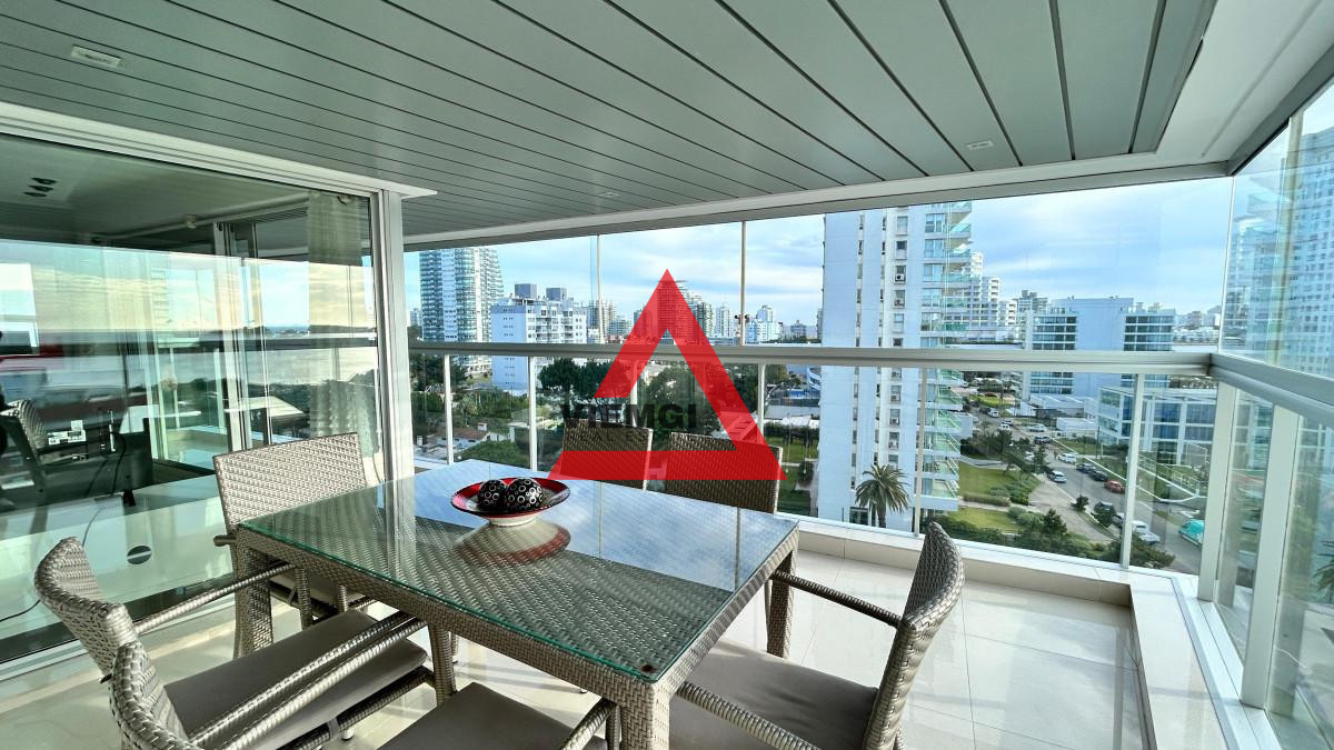 Apartamento ID.54 - Apartamento de 3 Dormitorios, Playa Mansa - Edificio Miami Boulevard I