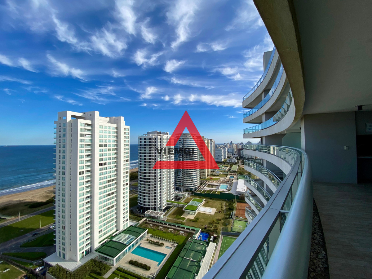 Apartamento ID.38 - Apartamento en Look Brava Punta del Este – 3 Dormitorios con Amenities Premium a 100 mts del Mar