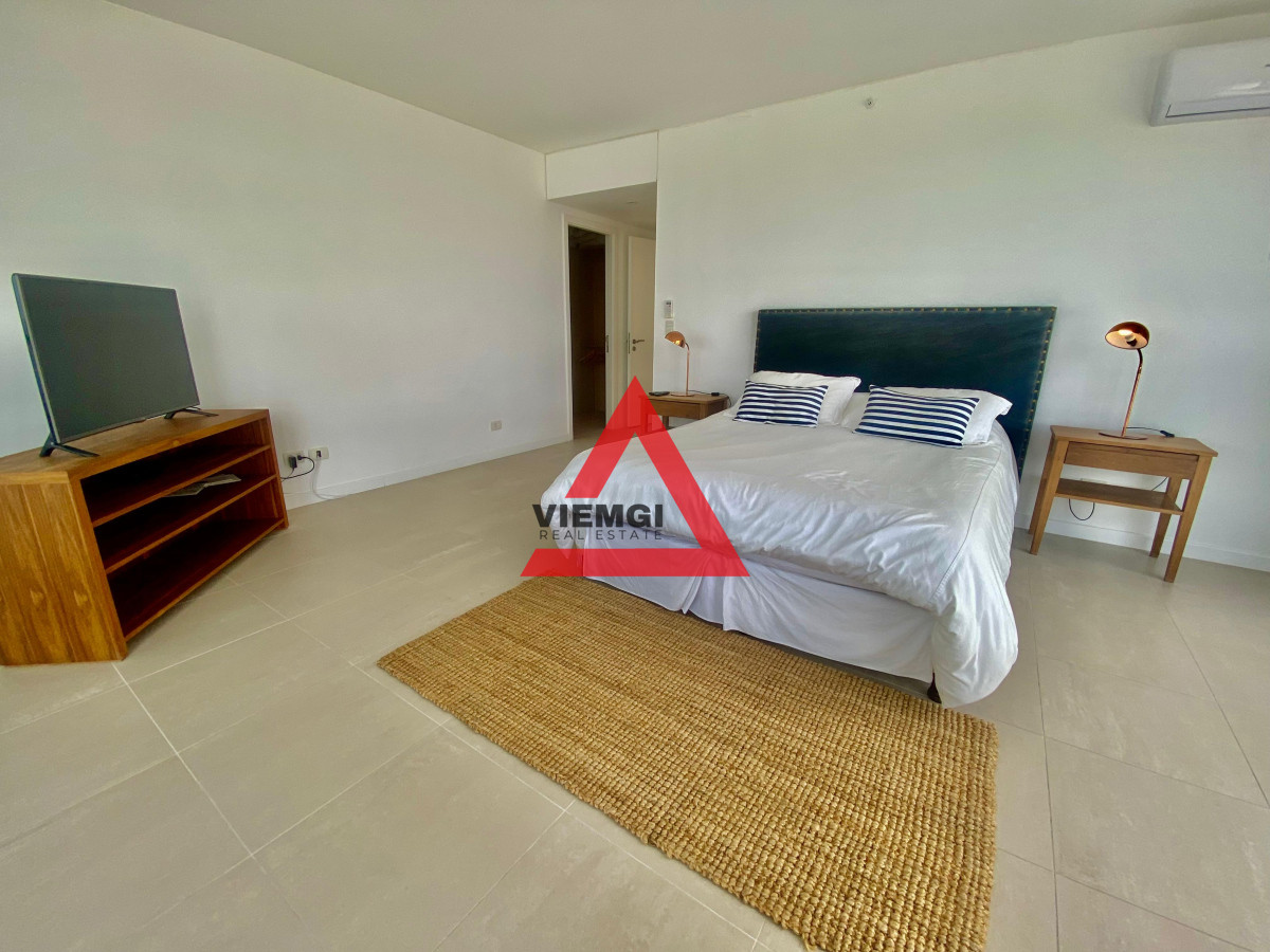 Apartamento ID.36 - APARTAMENTO 3 dormitorios y servicio 