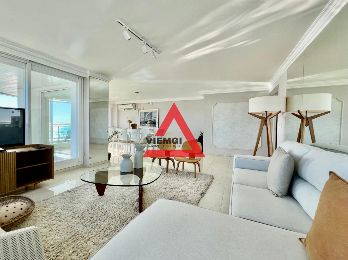Apartamento ID.31 - Apartamento 3 Dormitorios y Servicio – Millenium Tower, Playa Mansa