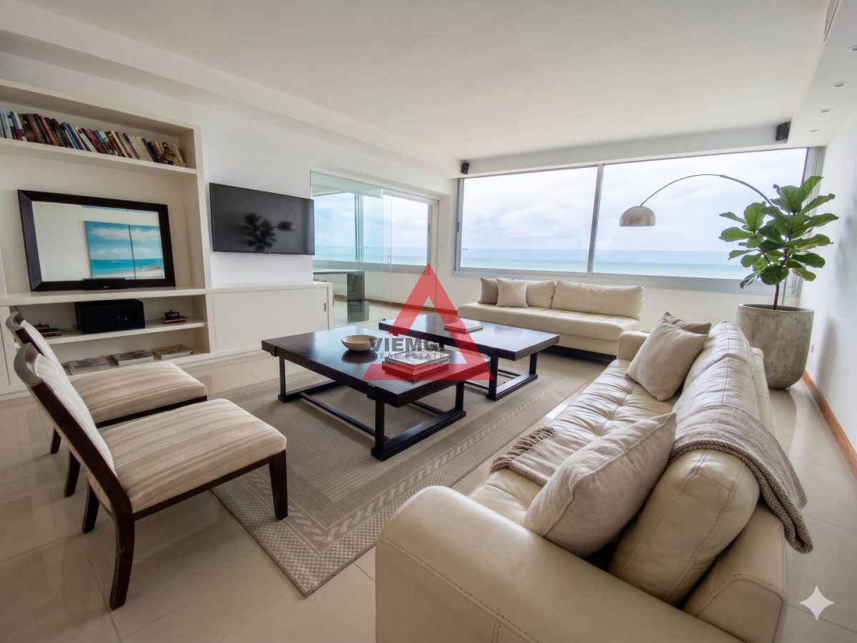 Apartamento ID.46 - Departamento 3 dormitorios frente al mar en Playa Brava, Punta del Este