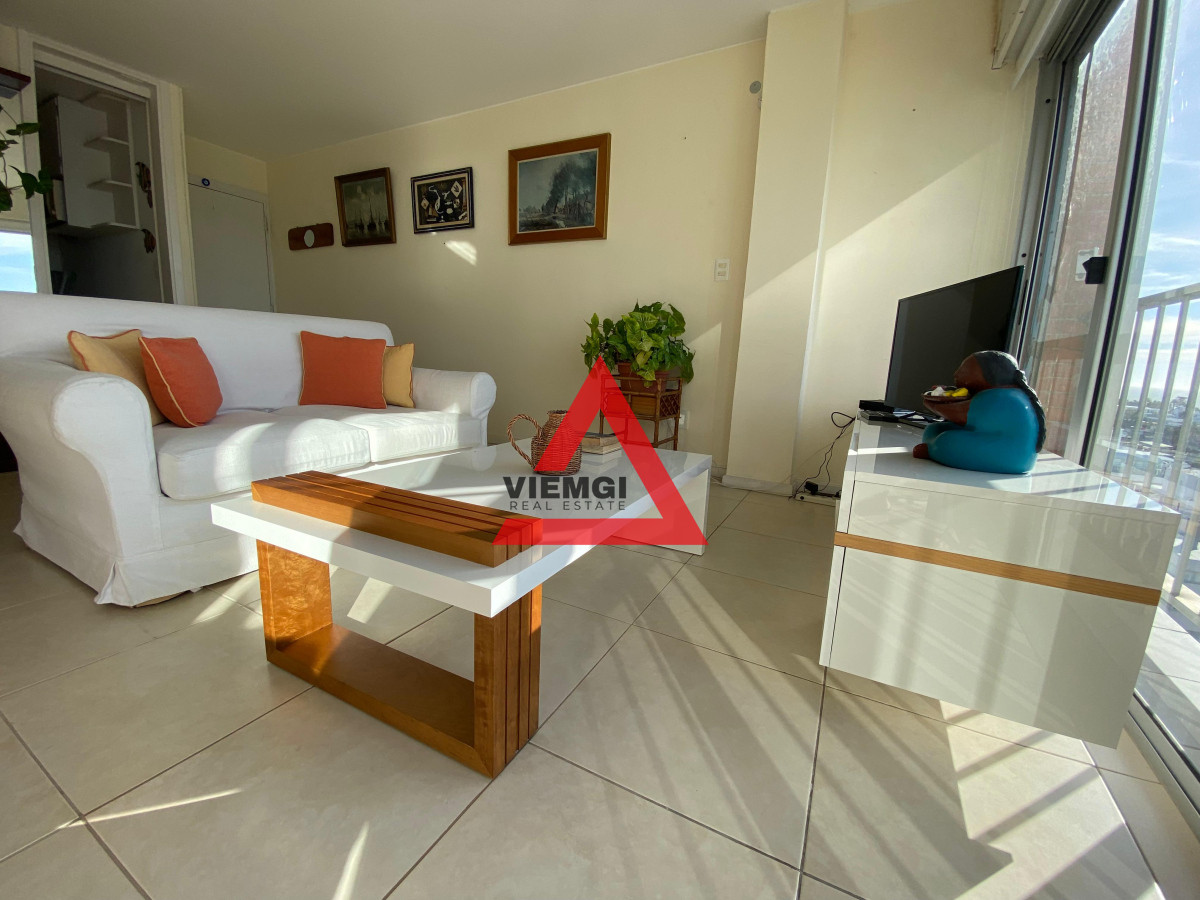 Apartamento ID.35 - Apartamento de 2 Dormitorios en Centro de Punta del Este