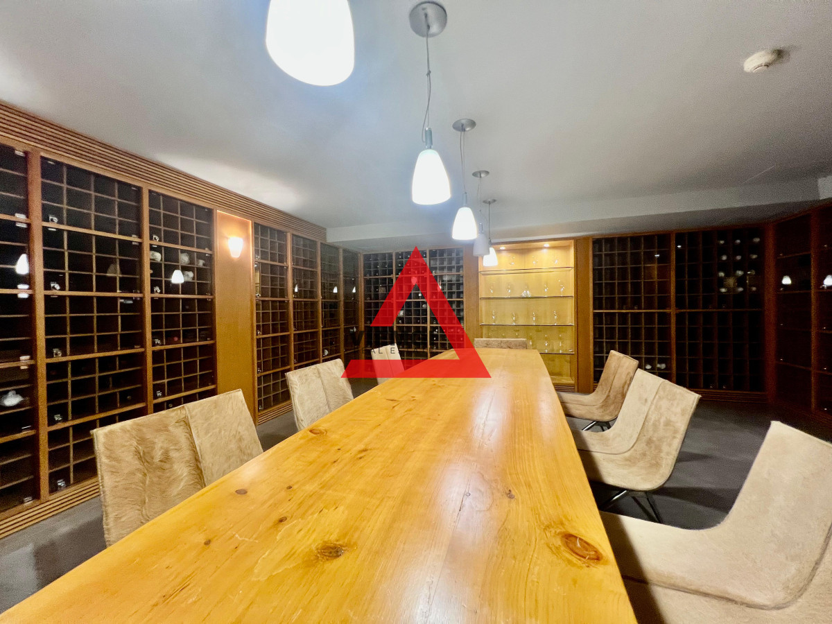 Apartamento ID.52 -   Phenthouse  en venta 4 dormitorios en Torre Aquarela – Playa Mansa, Punta del Este 