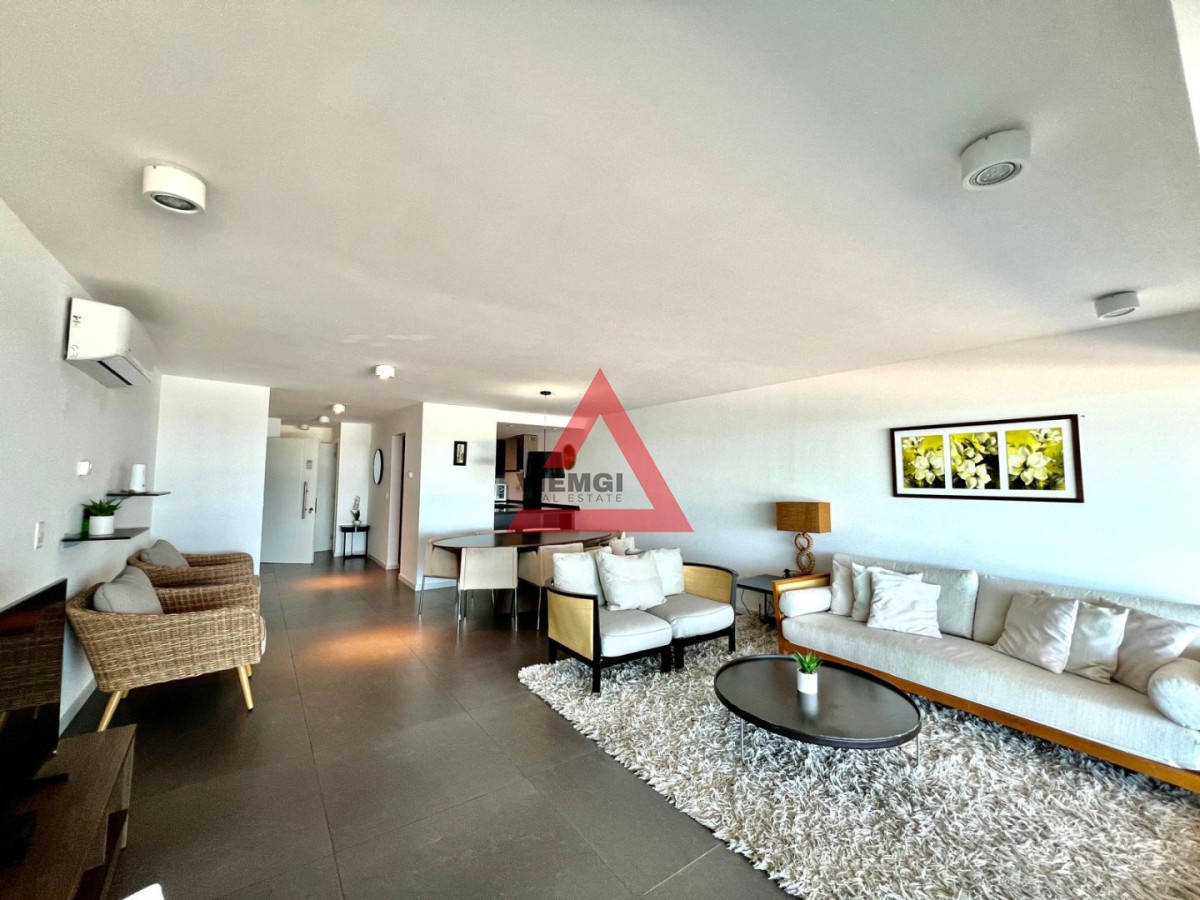 Apartamento ID.252 - Apartamento 3 dormitorios Frente al Mar ,  Península, Punta del Este