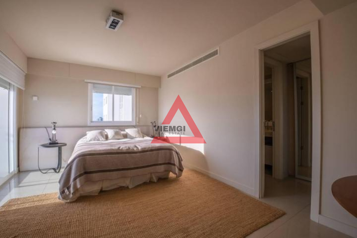 Apartamento ID.60 - Dúplex de lujo 4 dormitorios con vista al mar en Torre Aquarela, Playa Mansa – Punta del Este