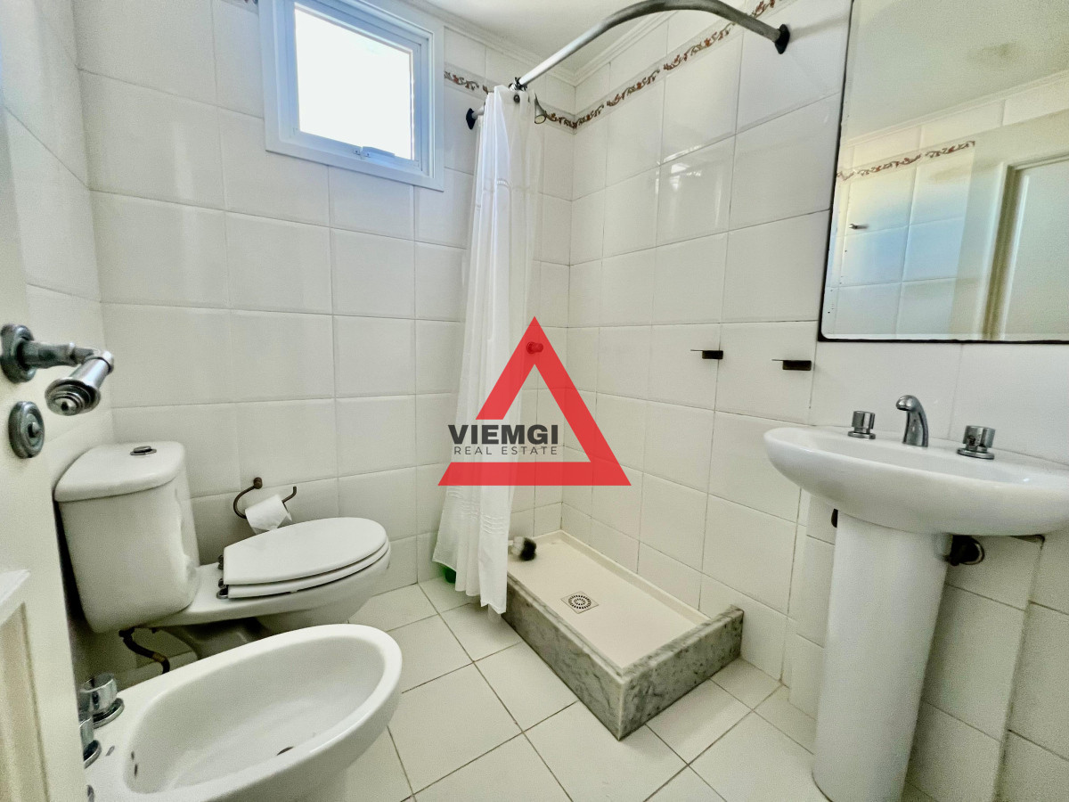 Apartamento ID.31 - Apartamento 3 Dormitorios y Servicio – Millenium Tower, Playa Mansa