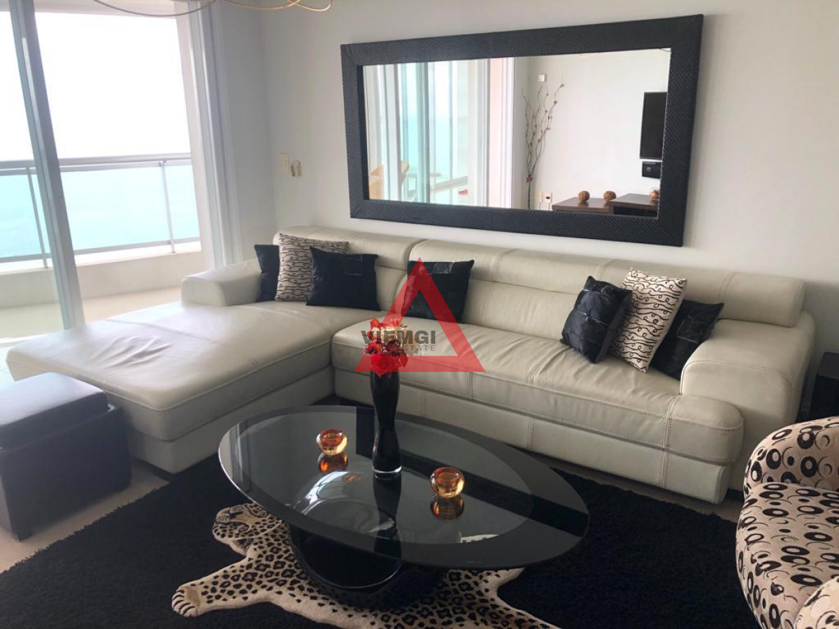 Apartamento ID.98 - Apartamento de 3 Dormitorios en Torre Aquarela con Vista al Mar - Playa Mansa