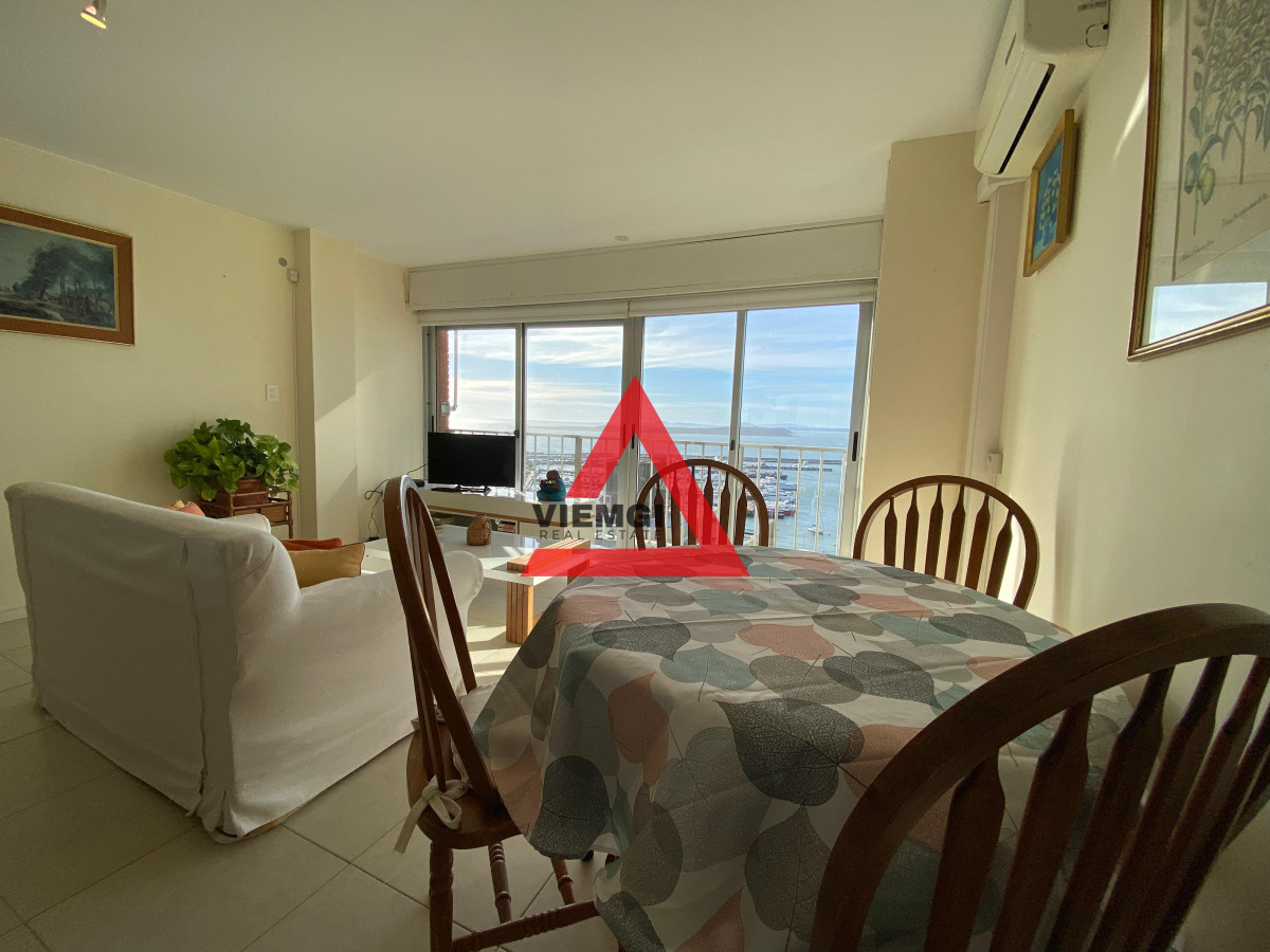 Apartamento ID.35 - Apartamento de 2 Dormitorios en Centro de Punta del Este