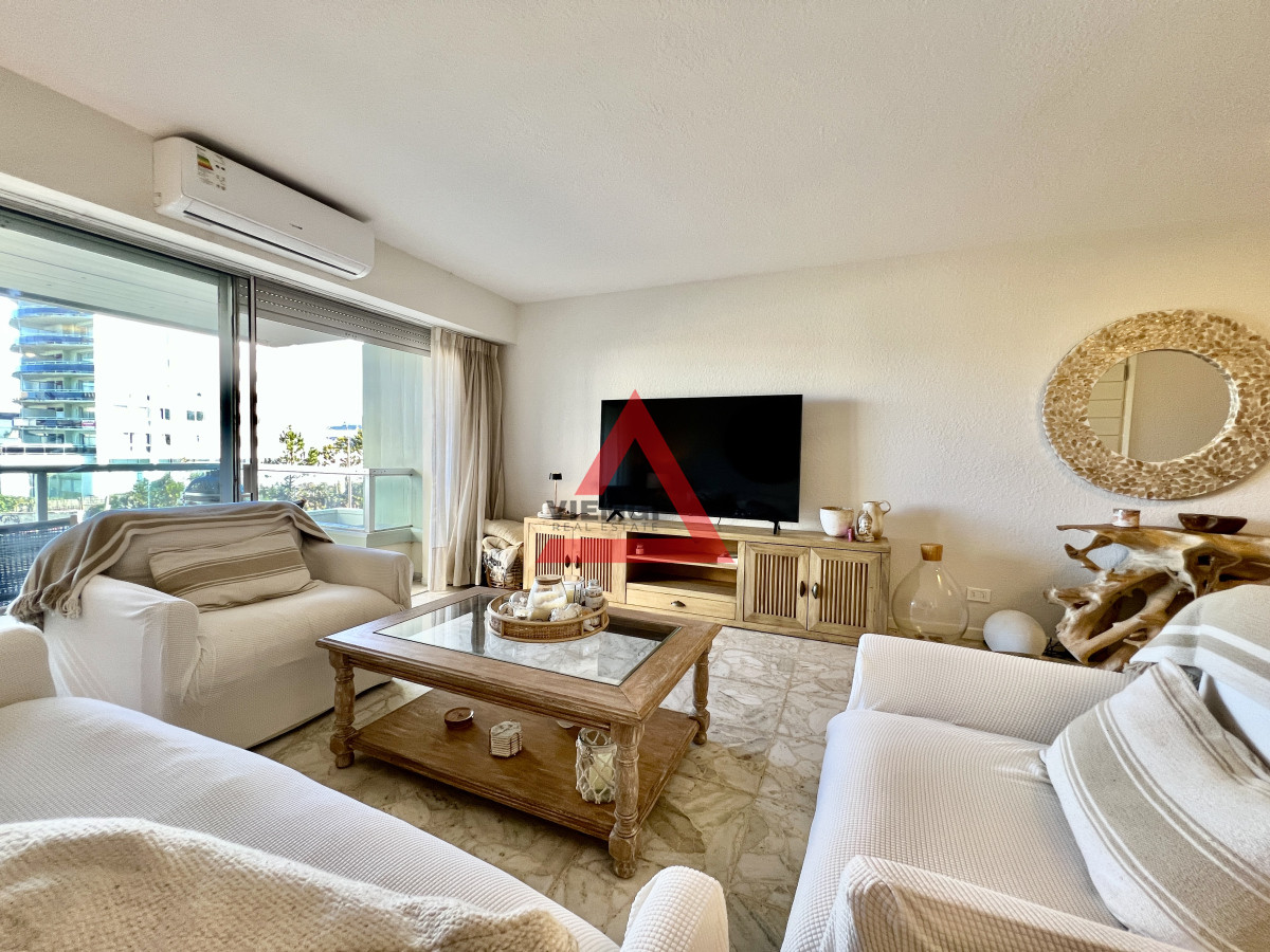 Apartamento ID.166 - Apartamento de 3 Dormitorios 