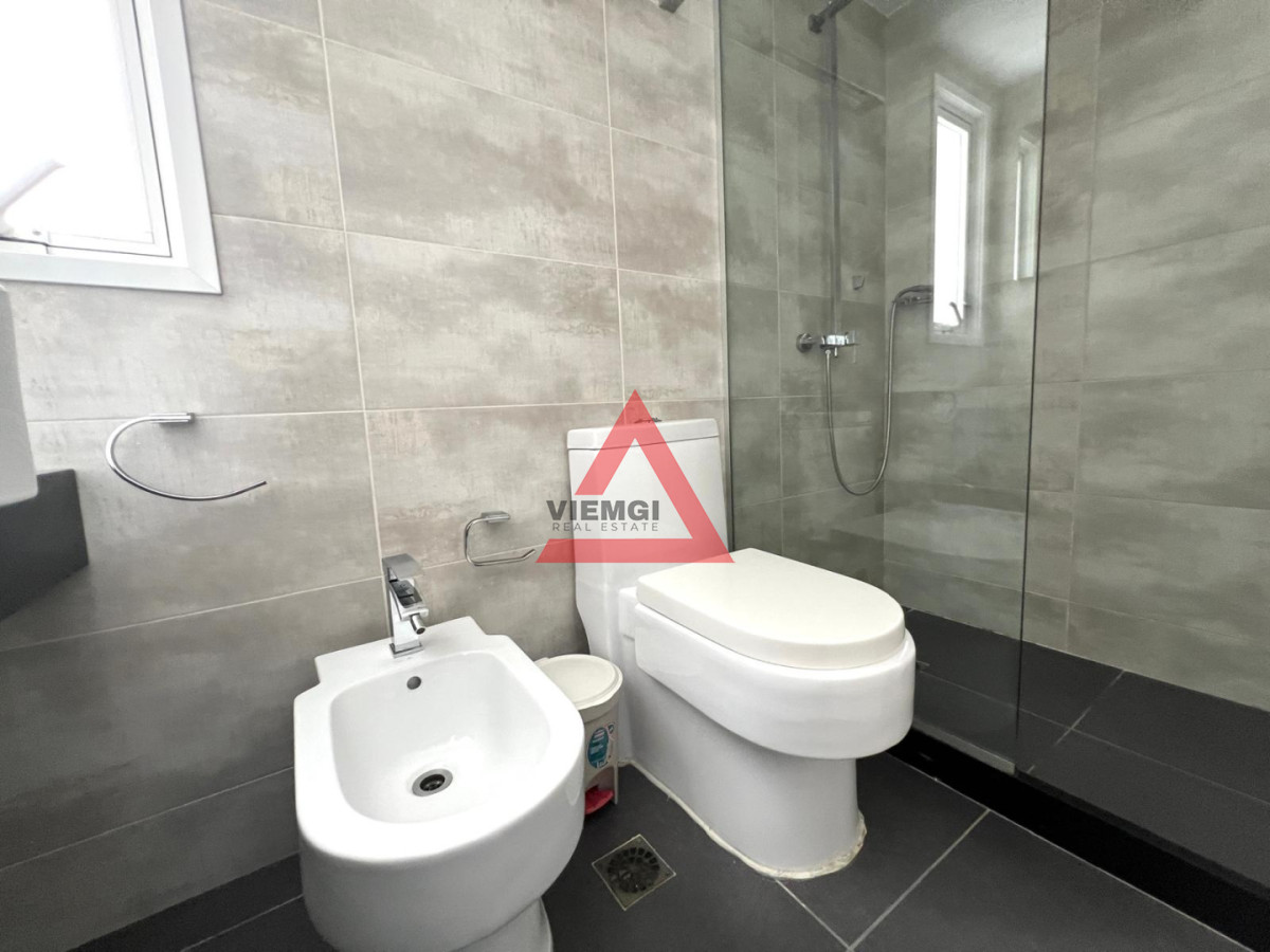 Apartamento ID.252 - Apartamento 3 dormitorios Frente al Mar ,  Península, Punta del Este